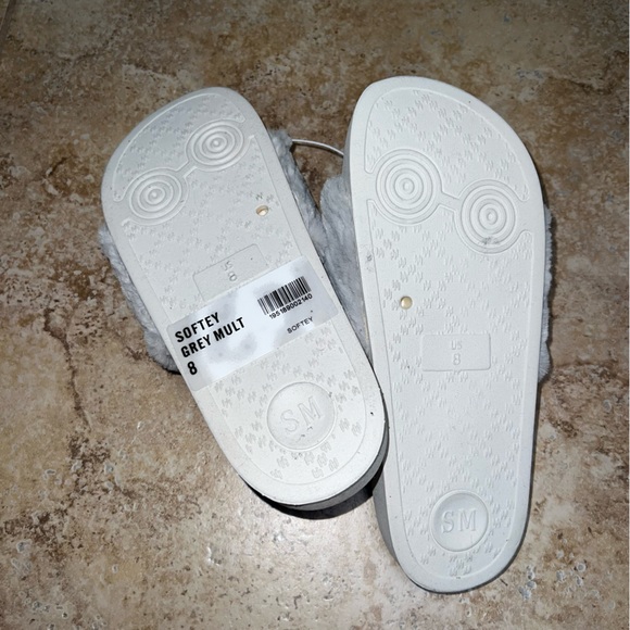 Steve madden softey sandals slides - Picture 3 of 3